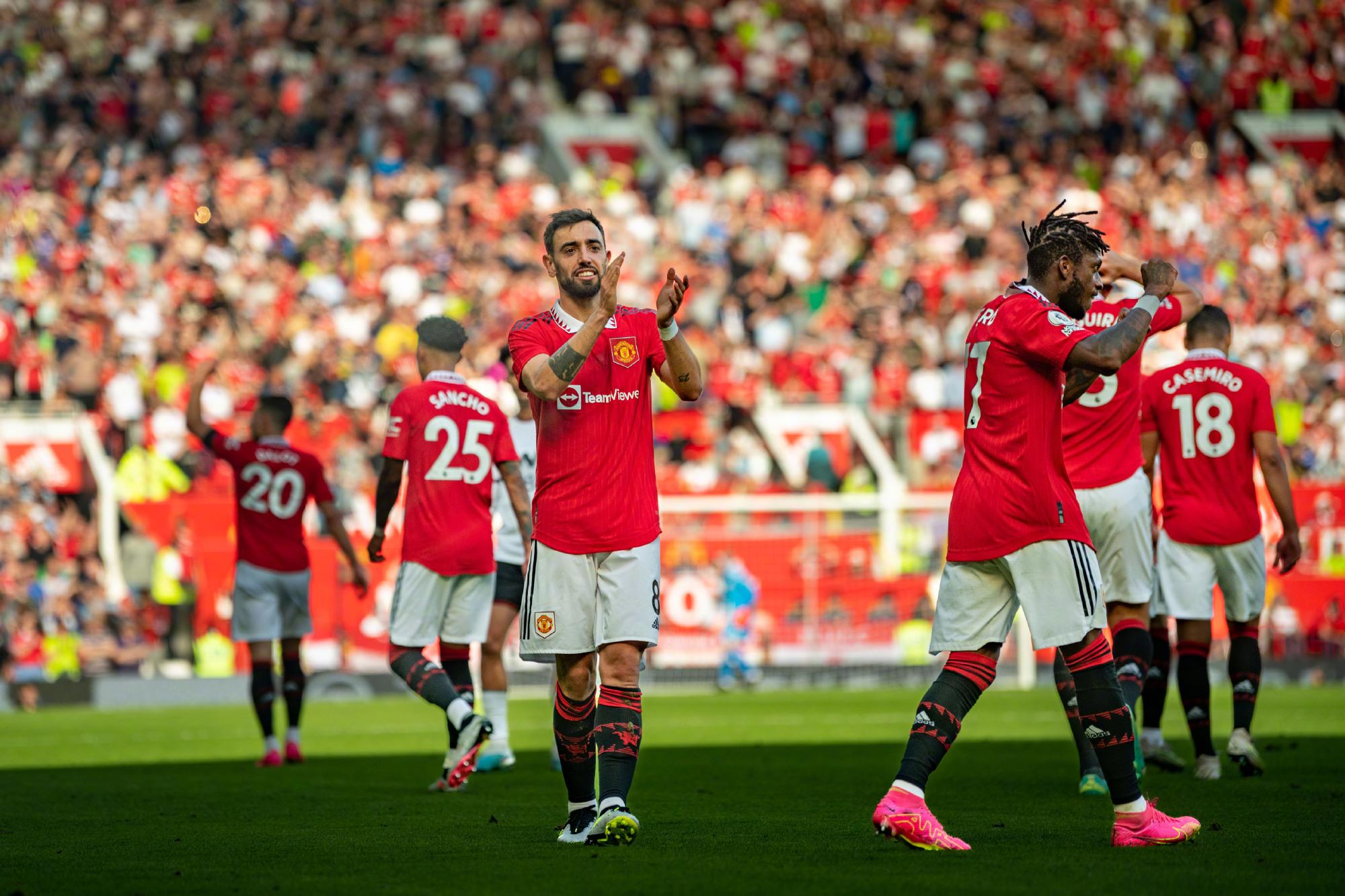 男篮小组赛三战全胜 程帅澎三分20中10助力球队领跑